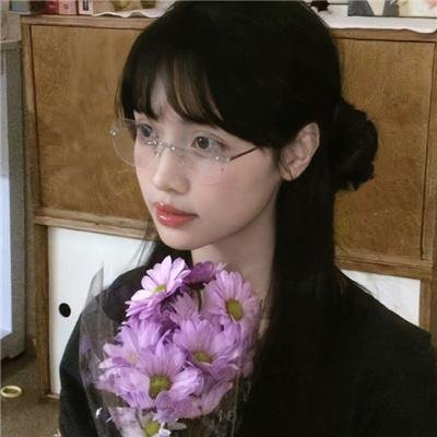 抓着彩虹的男人